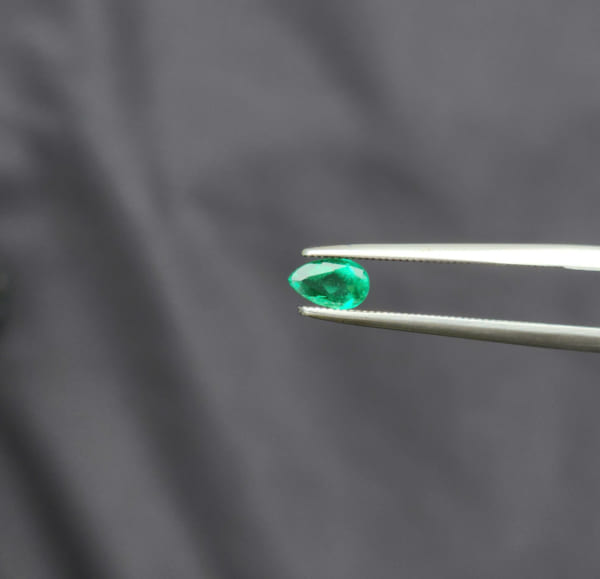 N.Emerald _ 0.35ct_6.0x 3.8x2.6mm_PVN1311 - Ảnh 2